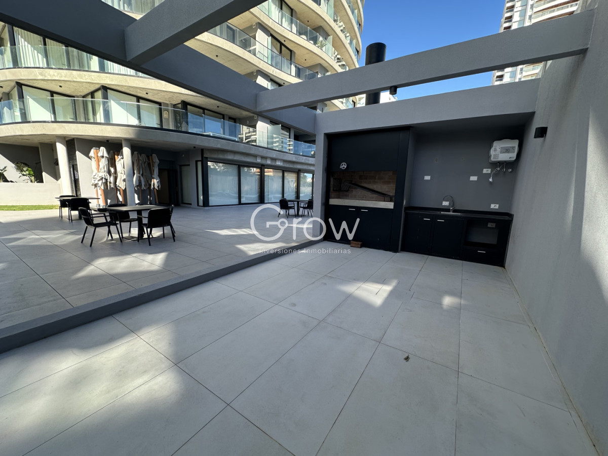 Apartamento ID.3733 - MANGLAR BRAVA. ESQUINERO CON GARAGE PARA DOS AUTOS.