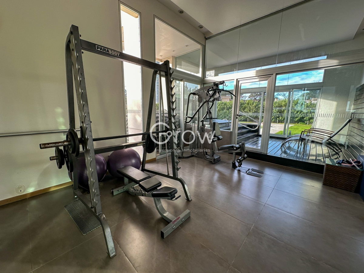 Apartamento ID.2828 - Exclusivo piso alto en Playa Mansa!