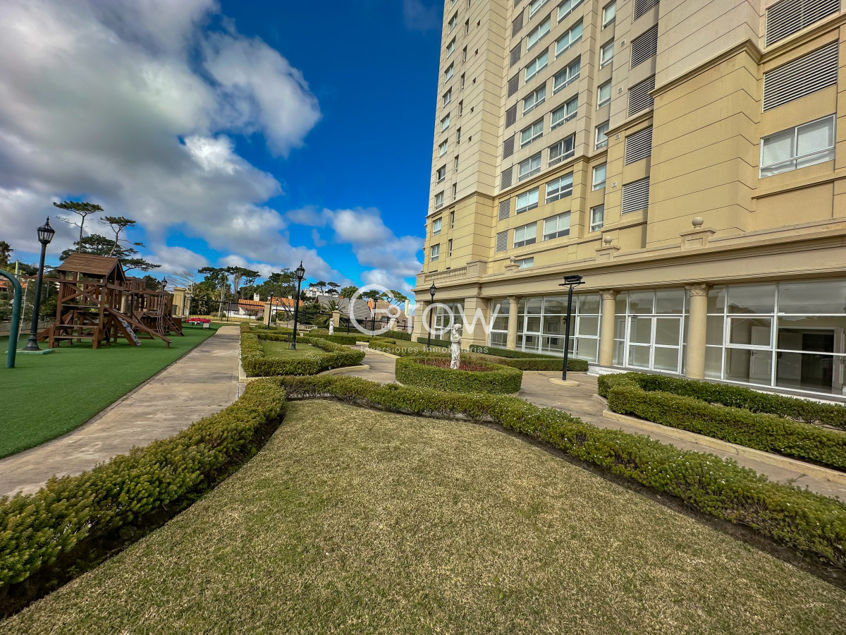 Apartamento ID.3017 - Exclusivo departamento en Torre de categoría en Playa Mansa!