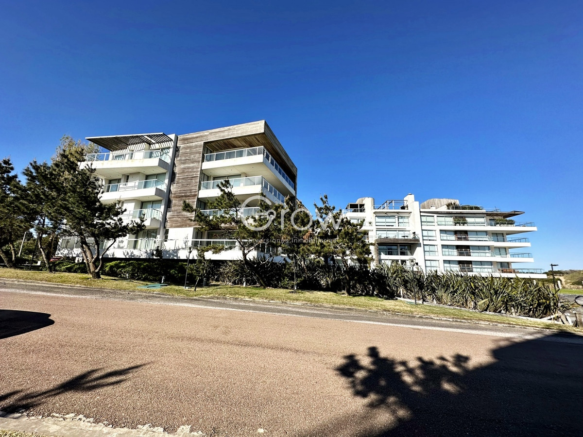 Apartamento ID.859 - Categoría en primera linea de Playa Brava