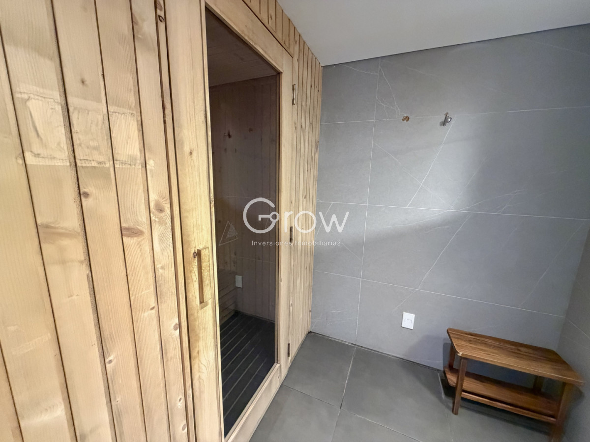 Apartamento ID.1766 - Alquiler anual en More Buceo piso alto!