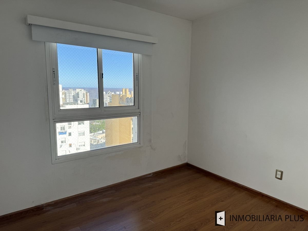 Apartamento ID.1651 - Venta de Penthouse de 3 dormitorios en suite con 315 m2, ascensor de uso exclusivo a pasos de Montevideo Shopping