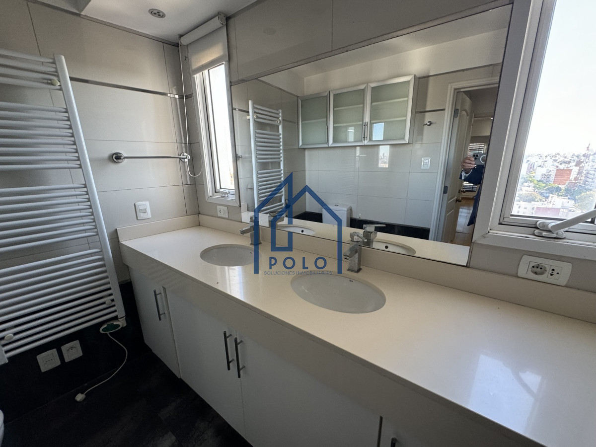 Apartamento ID.189 - Venta Penthouse 3 dormitorios Pocitos Nuevo