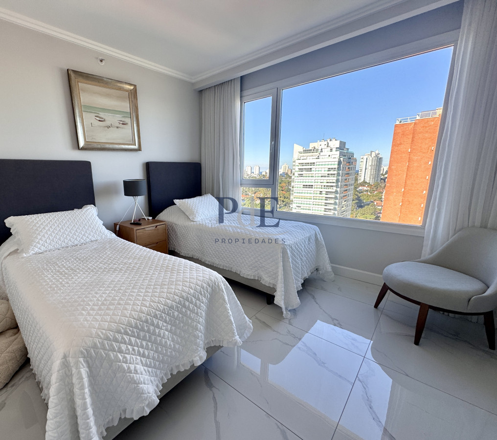 Apartamento 4 dormitorios de categoria Punta del Este - Imagen 21