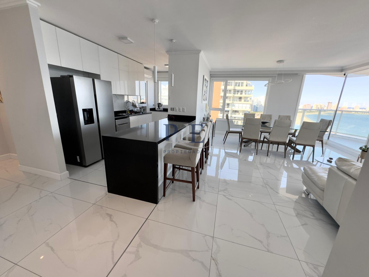 Apartamento 4 dormitorios de categoria Punta del Este - Imagen 7