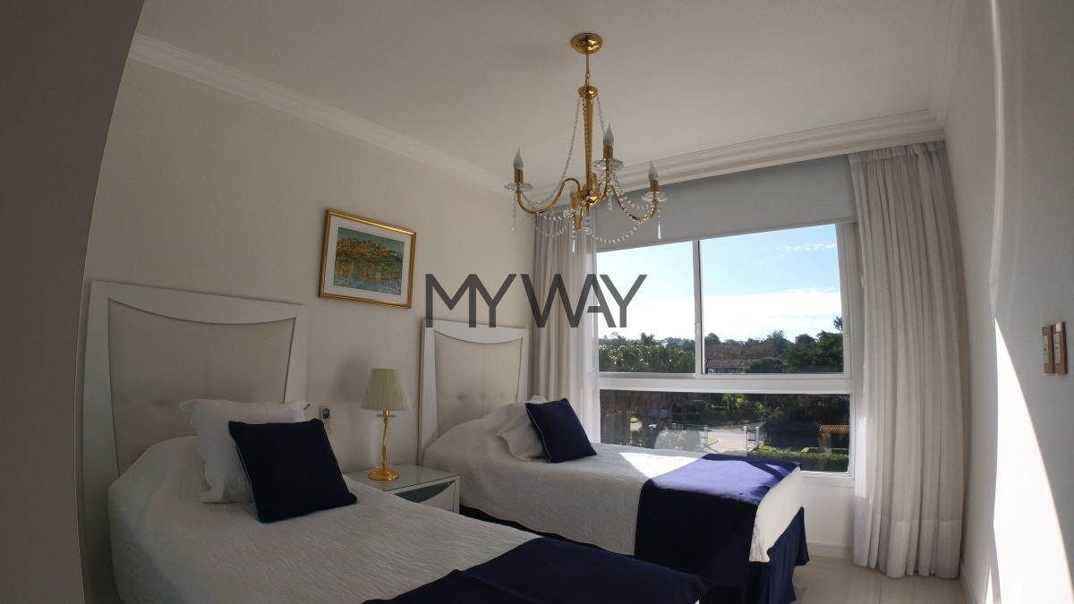 Apartamento ID.118/Venta-Apartamento-Punta-del-Este-3-dormitorios-Playa-Mansa - Venta Apartamento Punta del Este 3 dormitorios Playa Mansa