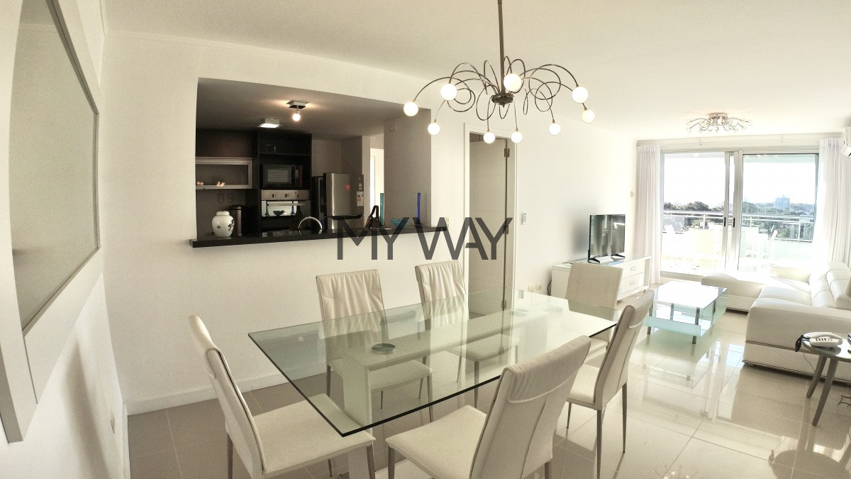 Apartamento ID.125/Venta-Apartamento-3-dormitorios-Punta-del-Este-torre-de-categoría-excelente-estado-sobre-Chiverta-con-todos-los-amenities - Venta Apartamento 3 dormitorios Punta del Este torre de categoría excelente estado sobre Chiverta con todos los amenities