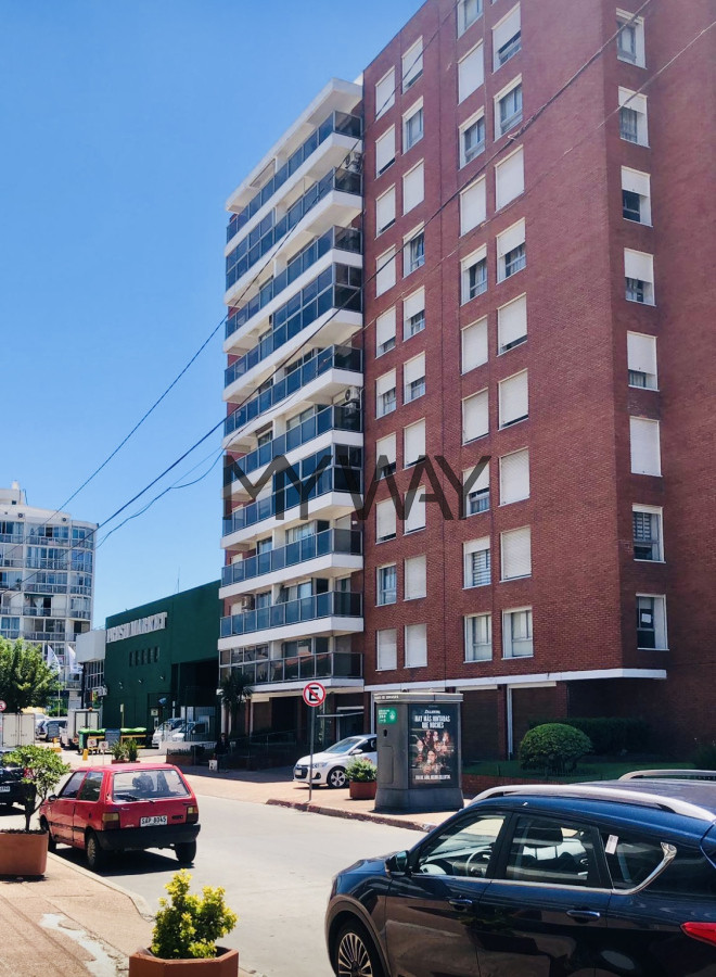 Apartamento ID.337/Venta-apartamento-2-dormitorios-2-baños--Rambla-de-Malvín - Venta apartamento 2 dormitorios 2 baños  Rambla de Malvín