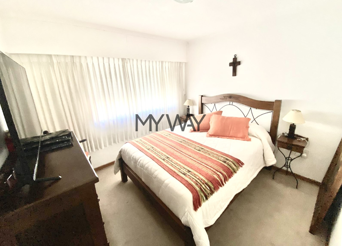 Apartamento ID.373/Venta-apartamento-3-Dormitorios-Rambla-Punta-Carretas - Venta apartamento 3 Dormitorios Rambla Punta Carretas