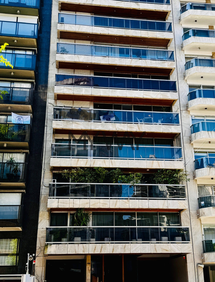 Apartamento ID.324/Apartamento-4-dormitorios-Pocitos - Apartamento 4 dormitorios Pocitos