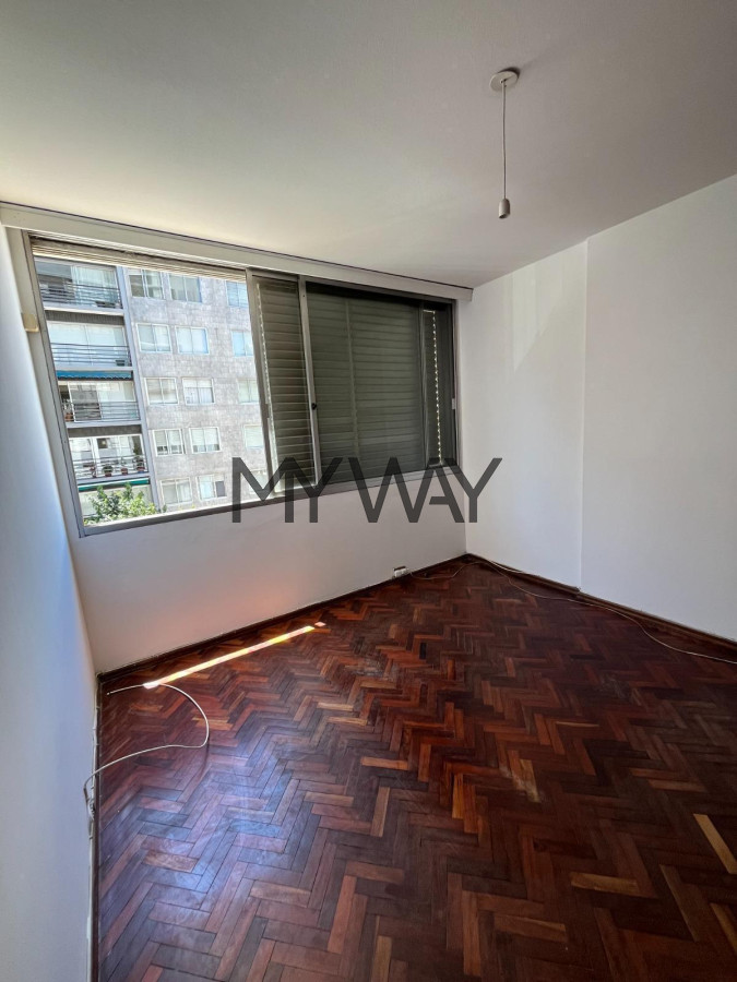 Apartamento ID.328/Venta-apartamento-2-dormitorios-Pocitos-a-1-cuadra-del-mar - Venta apartamento 2 dormitorios Pocitos a 1 cuadra del mar