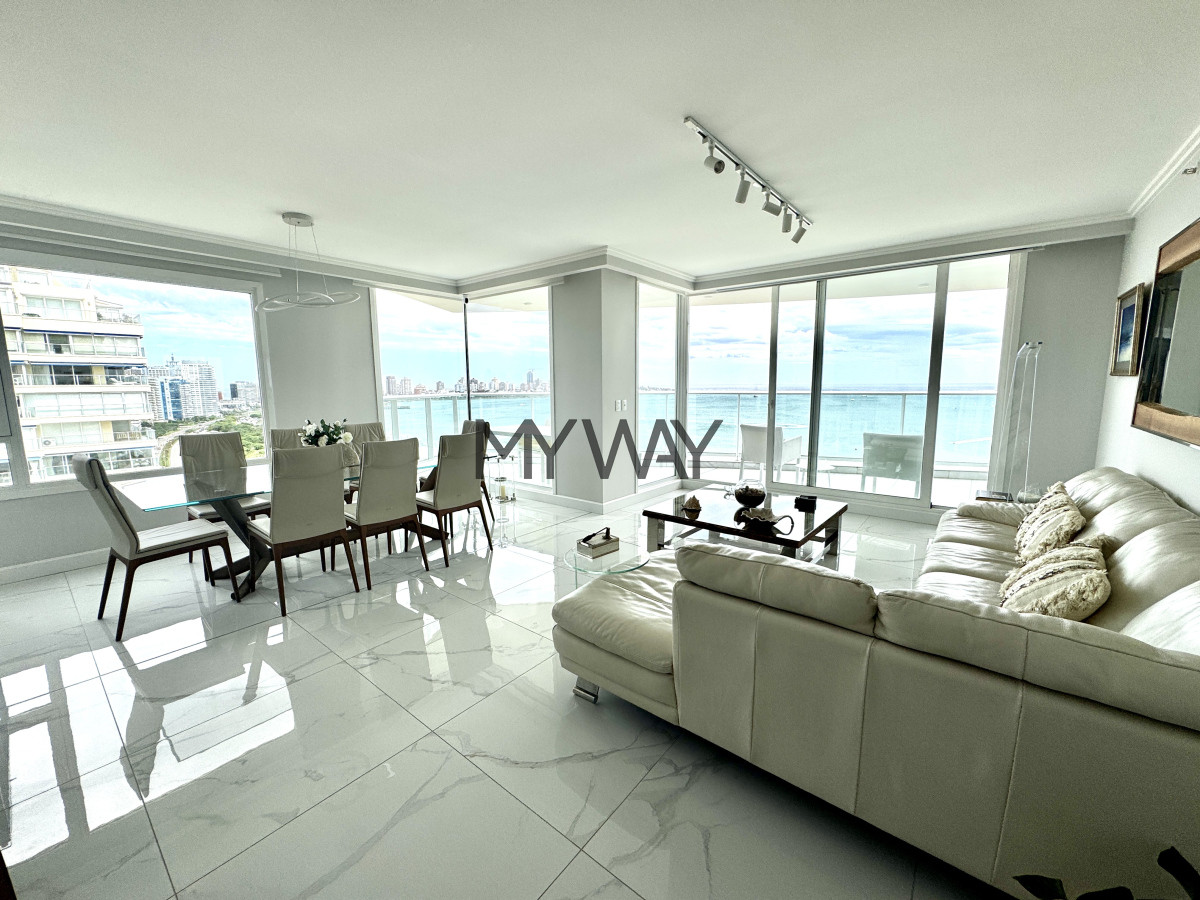 Apartamento ID.353/Apartamento-4-dormitorios-de-categoria-Punta-del-Este - Apartamento 4 dormitorios de categoria Punta del Este
