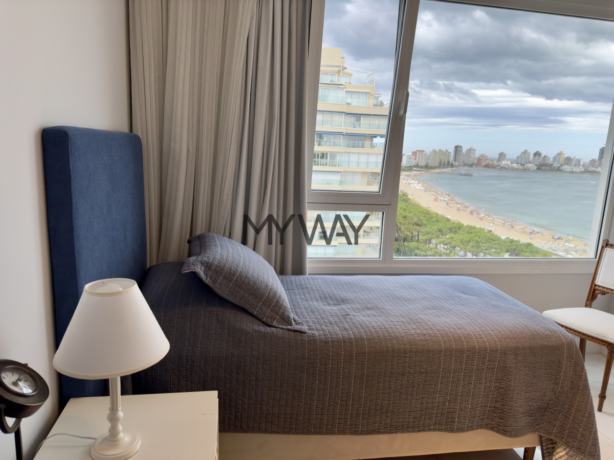 Apartamento ID.353/Apartamento-4-dormitorios-de-categoria-Punta-del-Este - Apartamento 4 dormitorios de categoria Punta del Este