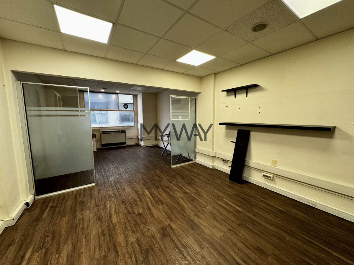 Apartamento ID.270/Venta-gran-oficina-en-la-Ciudad-Vieja - Venta gran oficina en la Ciudad Vieja