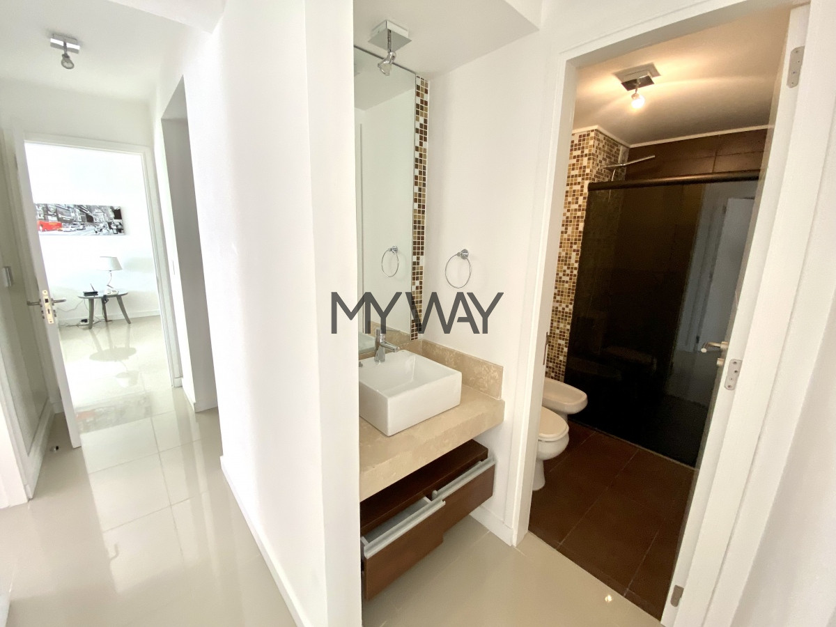Apartamento ID.125/Venta-Apartamento-3-dormitorios-Punta-del-Este-torre-de-categoría-excelente-estado-sobre-Chiverta-con-todos-los-amenities - Venta Apartamento 3 dormitorios Punta del Este torre de categoría excelente estado sobre Chiverta con todos los amenities
