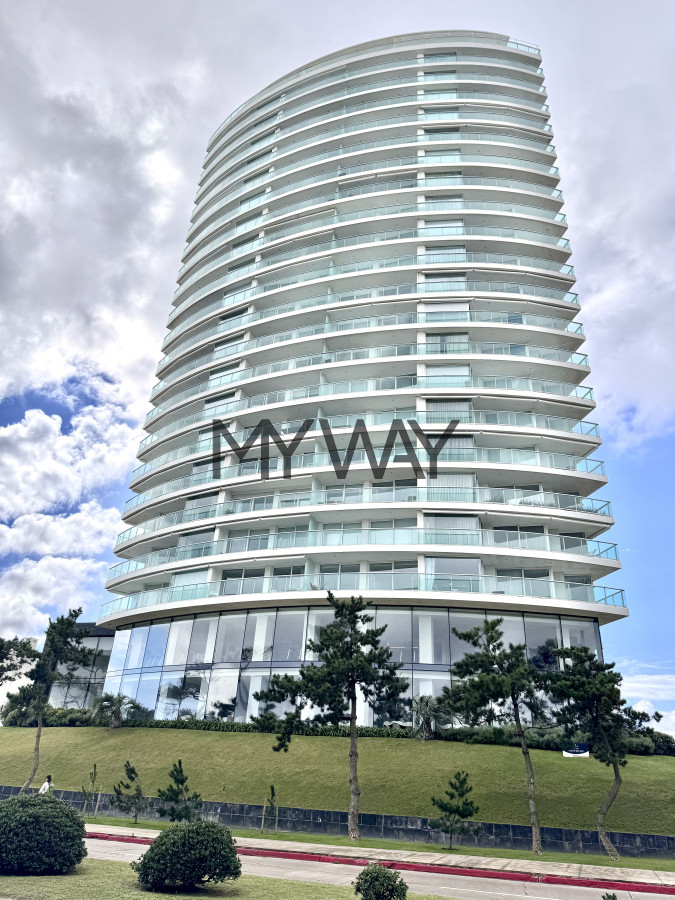 Apartamento ID.353/Apartamento-4-dormitorios-de-categoria-Punta-del-Este - Apartamento 4 dormitorios de categoria Punta del Este