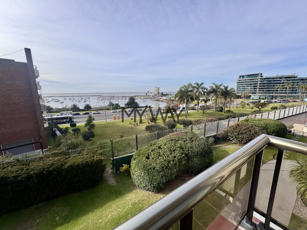 Apartamento ID.385/Venta-apartamento-4-dormitorios-Torres-del-Puerto - Venta apartamento 4 dormitorios Torres del Puerto