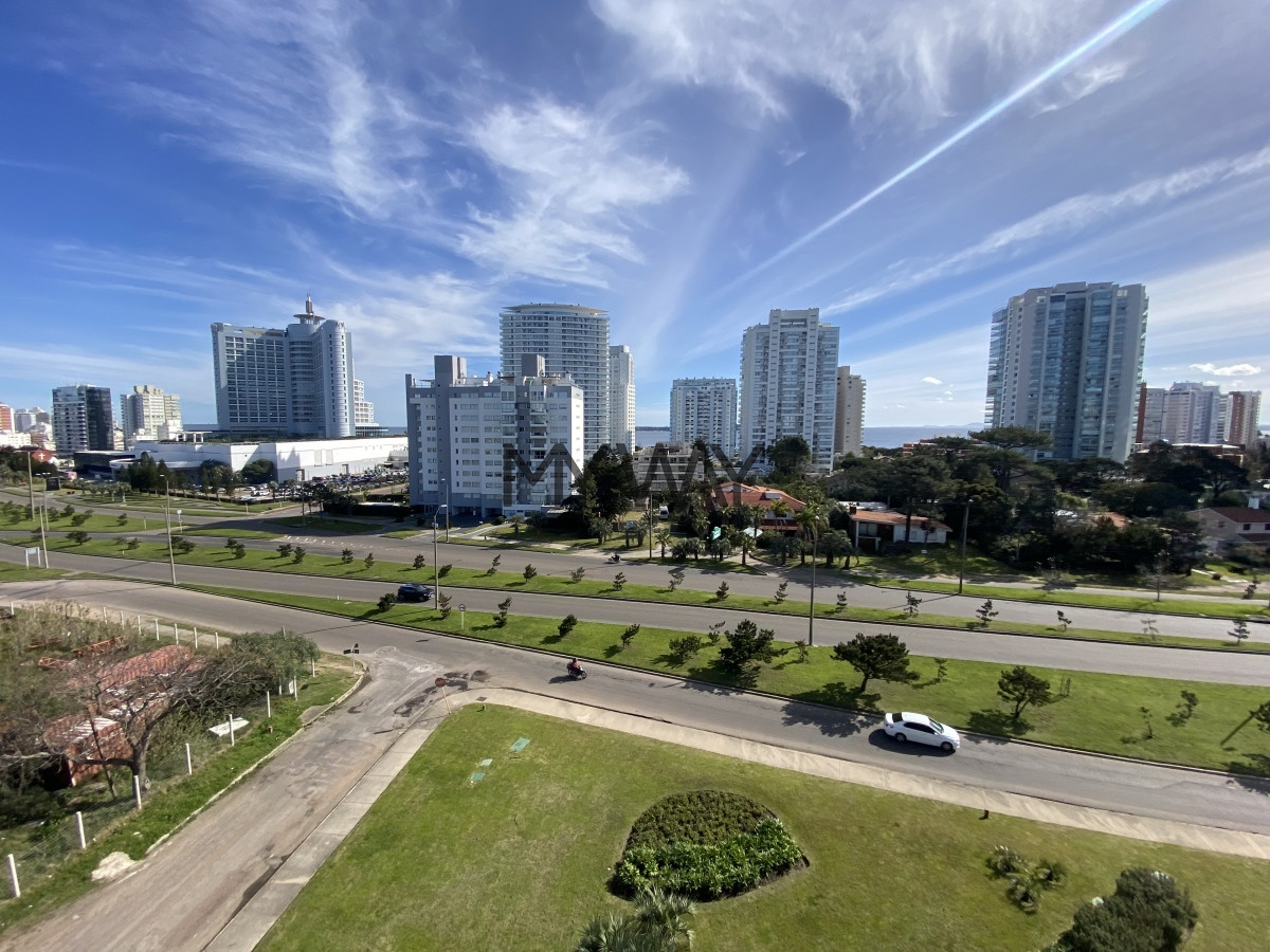 Apartamento ID.151/Venta-apartamento-3-suites-Alexander-Boulevard-Punta-del-Este - Venta apartamento 3 suites Alexander Boulevard Punta del Este