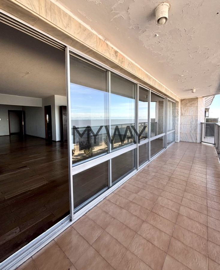 Apartamento ID.369/Apartamento-3-dormitorios-Rambla-República-del-Perú - Apartamento 3 dormitorios Rambla República del Perú