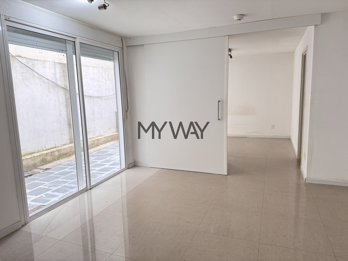 Apartamento ID.398/1-dormitorio-en-Malvin-a-1-cuadra-de-la-rambla - 1 dormitorio en Malvin a 1 cuadra de la rambla