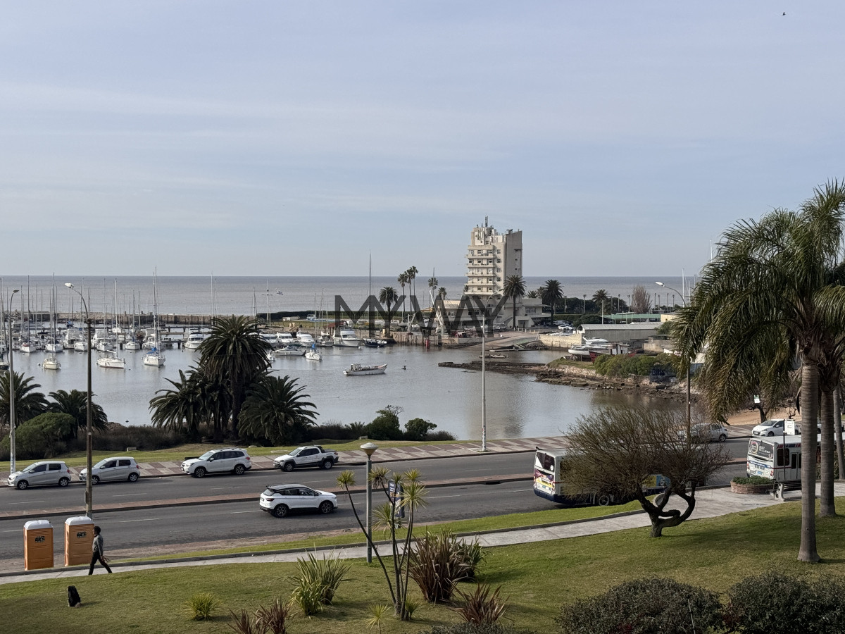 Apartamento ID.385/Venta-apartamento-4-dormitorios-Torres-del-Puerto - Venta apartamento 4 dormitorios Torres del Puerto