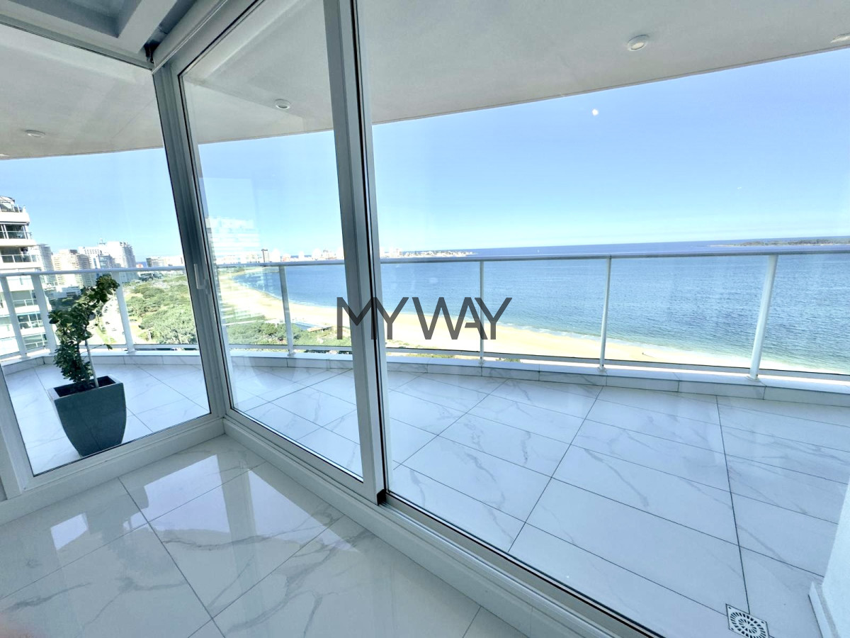 Apartamento ID.353/Apartamento-4-dormitorios-de-categoria-Punta-del-Este - Apartamento 4 dormitorios de categoria Punta del Este