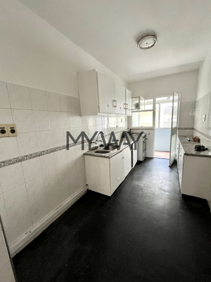 Apartamento ID.328/Venta-apartamento-2-dormitorios-Pocitos-a-1-cuadra-del-mar - Venta apartamento 2 dormitorios Pocitos a 1 cuadra del mar