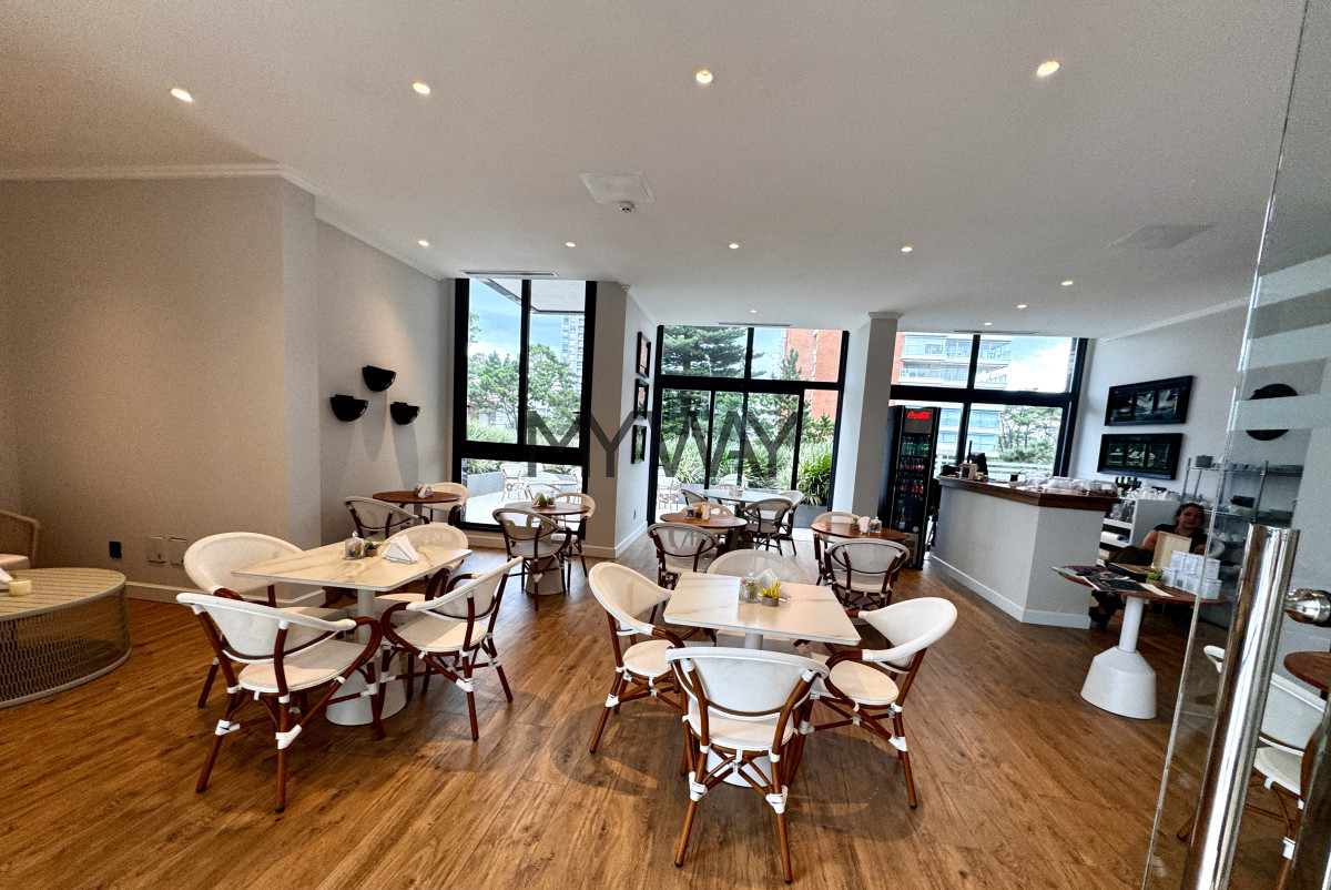 Apartamento ID.353/Apartamento-4-dormitorios-de-categoria-Punta-del-Este - Apartamento 4 dormitorios de categoria Punta del Este