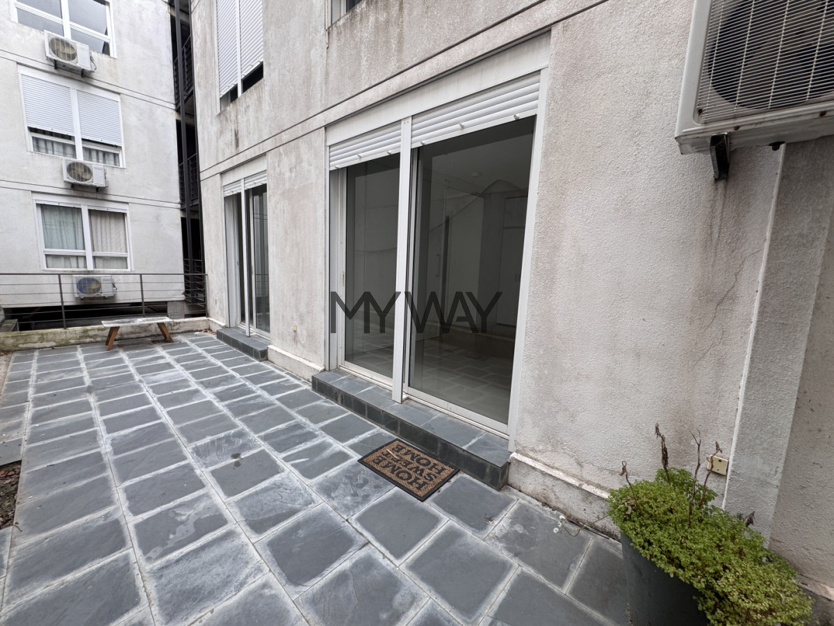 Apartamento ID.398/1-dormitorio-en-Malvin-a-1-cuadra-de-la-rambla - 1 dormitorio en Malvin a 1 cuadra de la rambla