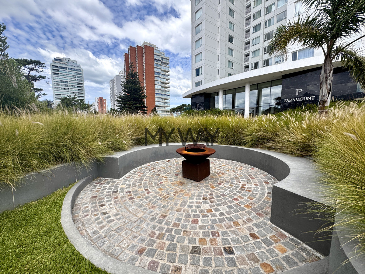 Apartamento ID.353/Apartamento-4-dormitorios-de-categoria-Punta-del-Este - Apartamento 4 dormitorios de categoria Punta del Este