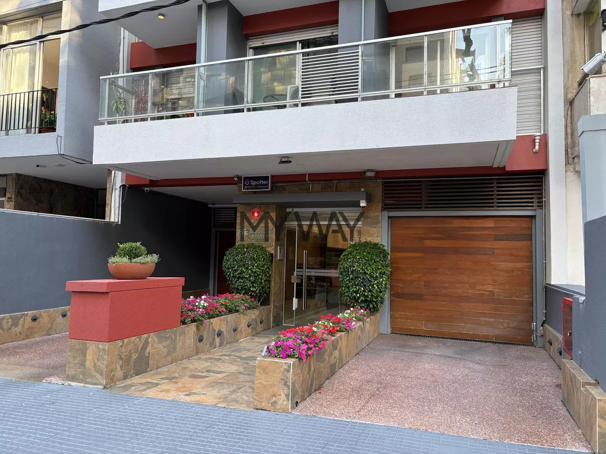 Apartamento ID.99/Apartamento--1-dormitorio-y-medio-a-una-cuadra-del-mar-Punta-Carretas - Apartamento  2 dormitorio  a una cuadra del mar Punta Carretas