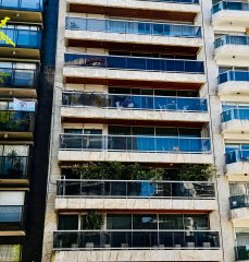 Apartamento 4 dormitorios Pocitos