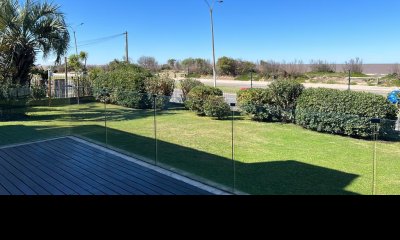 Venta Apartamento 3 dormitorios con jardin propio Rambla de Carrasco