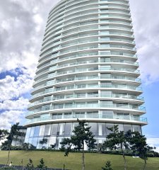 Apartamento 4 dormitorios de categoria Punta del Este