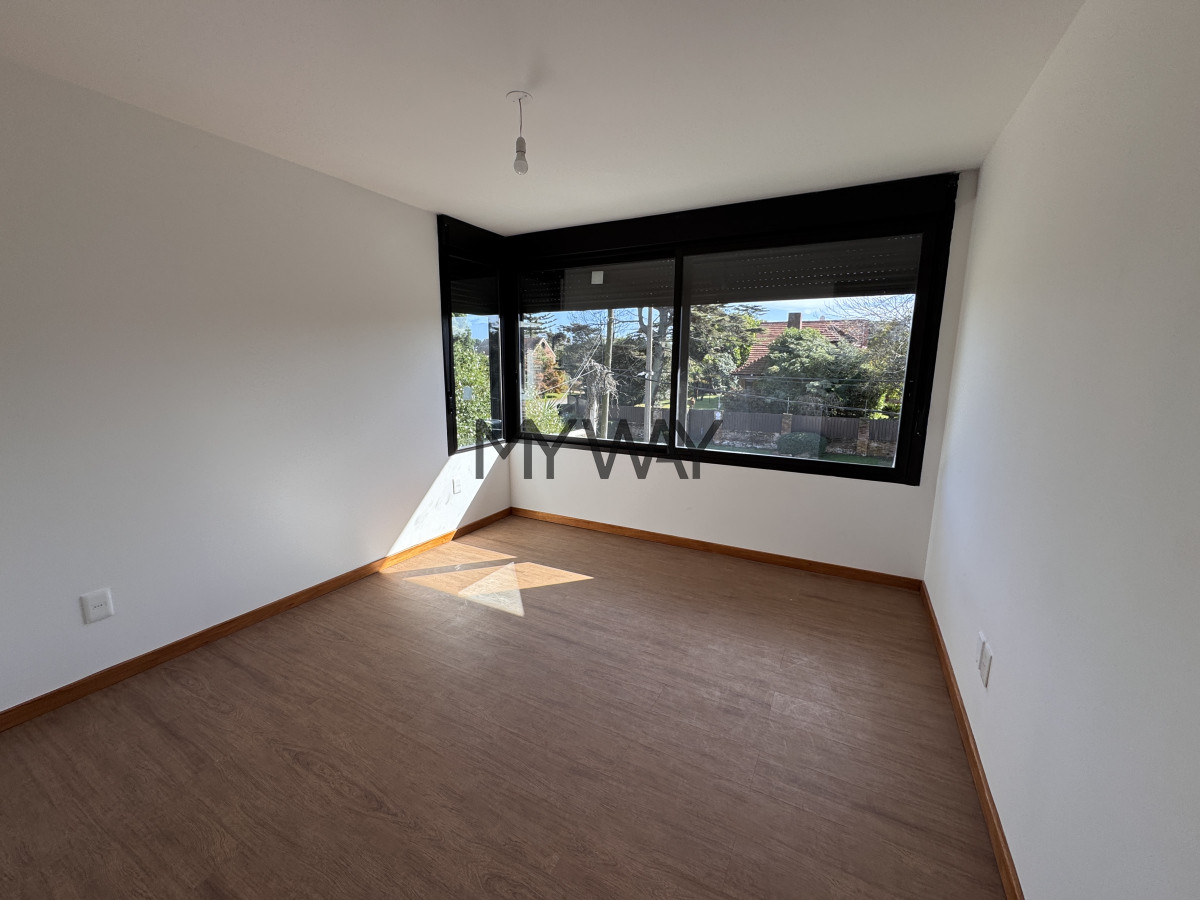 Casa ID.367/Casa-PH-3-dormitorios-con-Piscina-Carrasco-Sur - Casa PH 3 dormitorios con Piscina Carrasco Sur