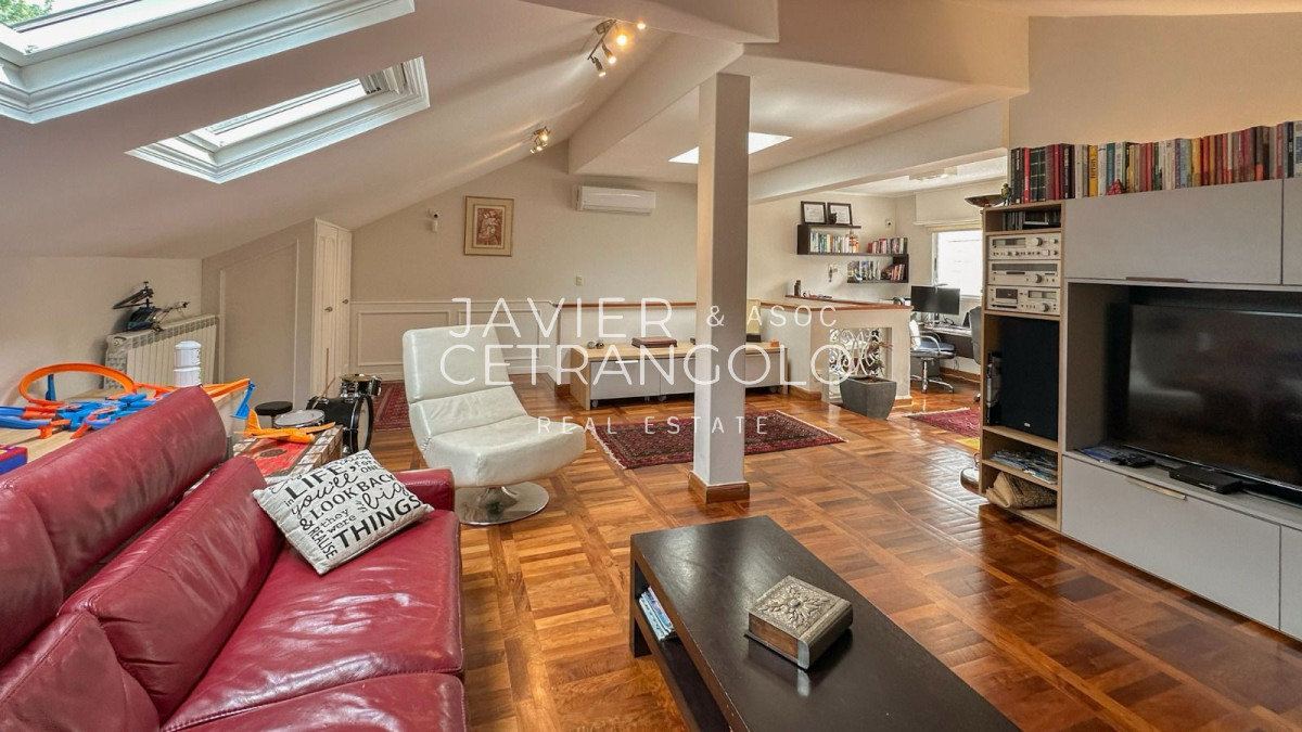 Casa ID.323 - Excelente Casa 4 Dormitorios con Piscina Punta Carretas