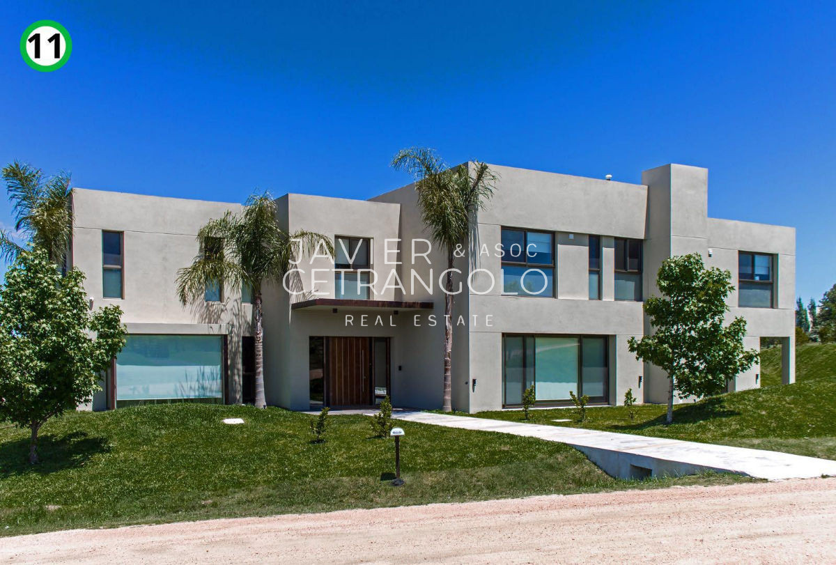 Casa ID.29 - Casa 4 dormitorios Barrio Privado Country Carmel