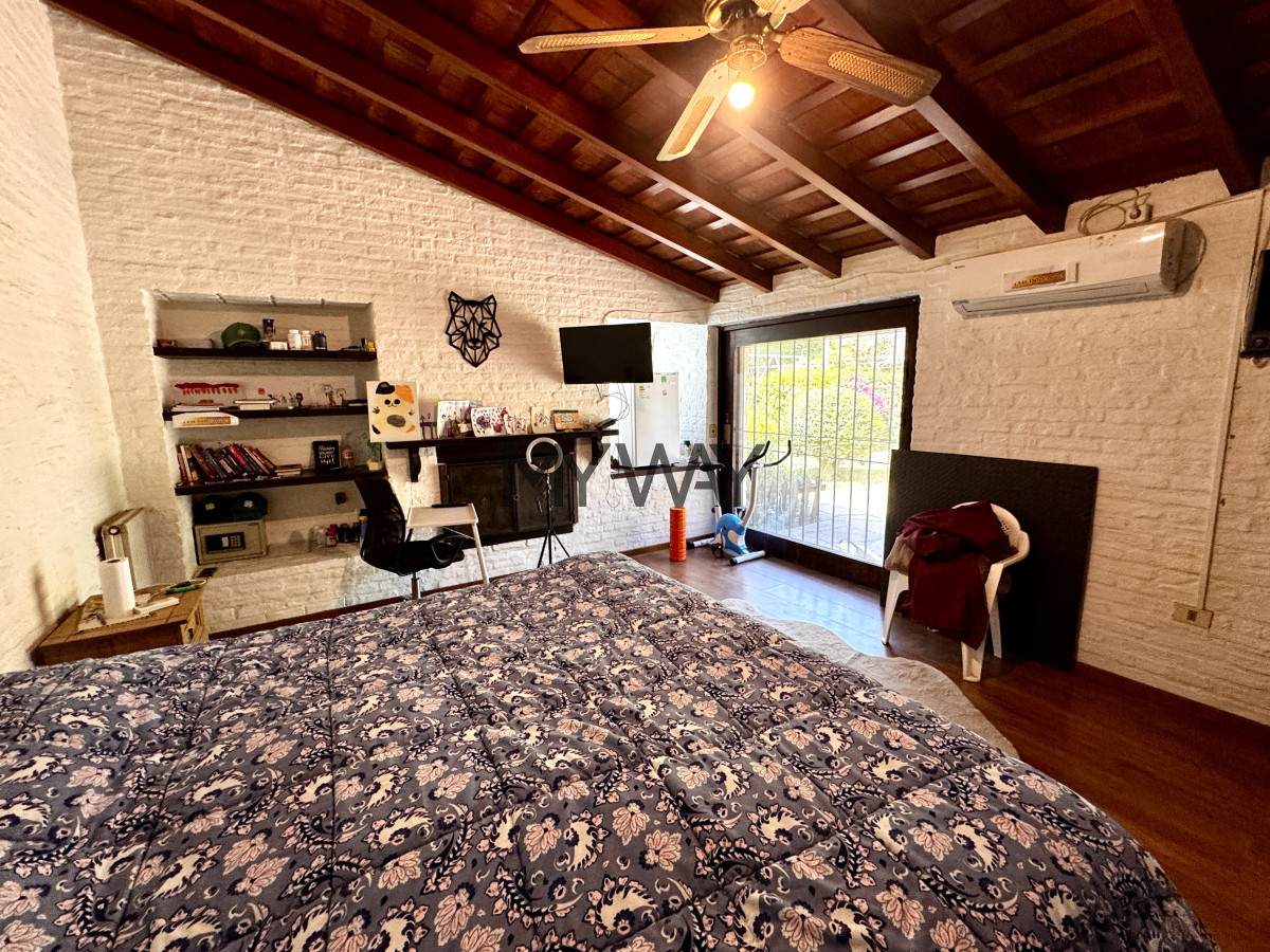 Casa ID.329/Casa-Oficina-Carrasco-Sur-4-dormitorios- - Casa Oficina Carrasco Sur 4 dormitorios 
