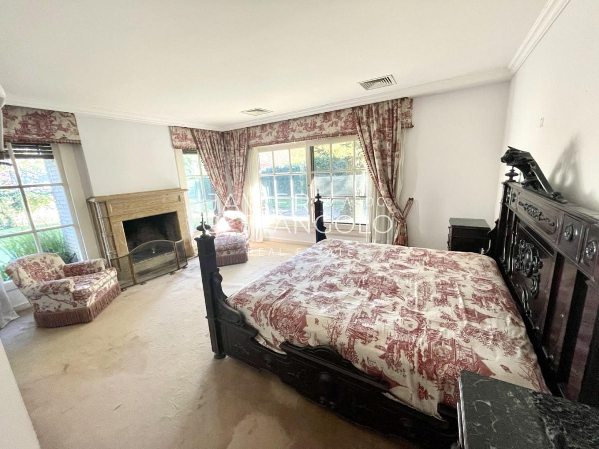 Casa ID.411 - Casa 5 dormitorios Carrasco Sur