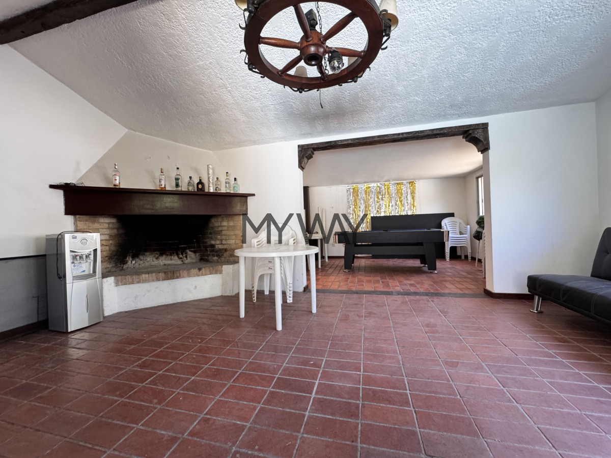 Casa ID.329/Casa-Oficina-Carrasco-Sur-4-dormitorios- - Casa Oficina Carrasco Sur 4 dormitorios 