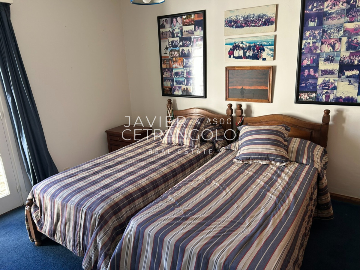 Casa ID.406 - Casa Clasica  5 dormitorios Carrasco Sur