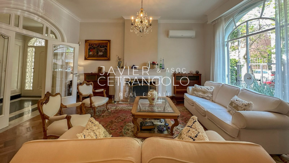 Casa ID.323 - Excelente Casa 4 Dormitorios con Piscina Punta Carretas