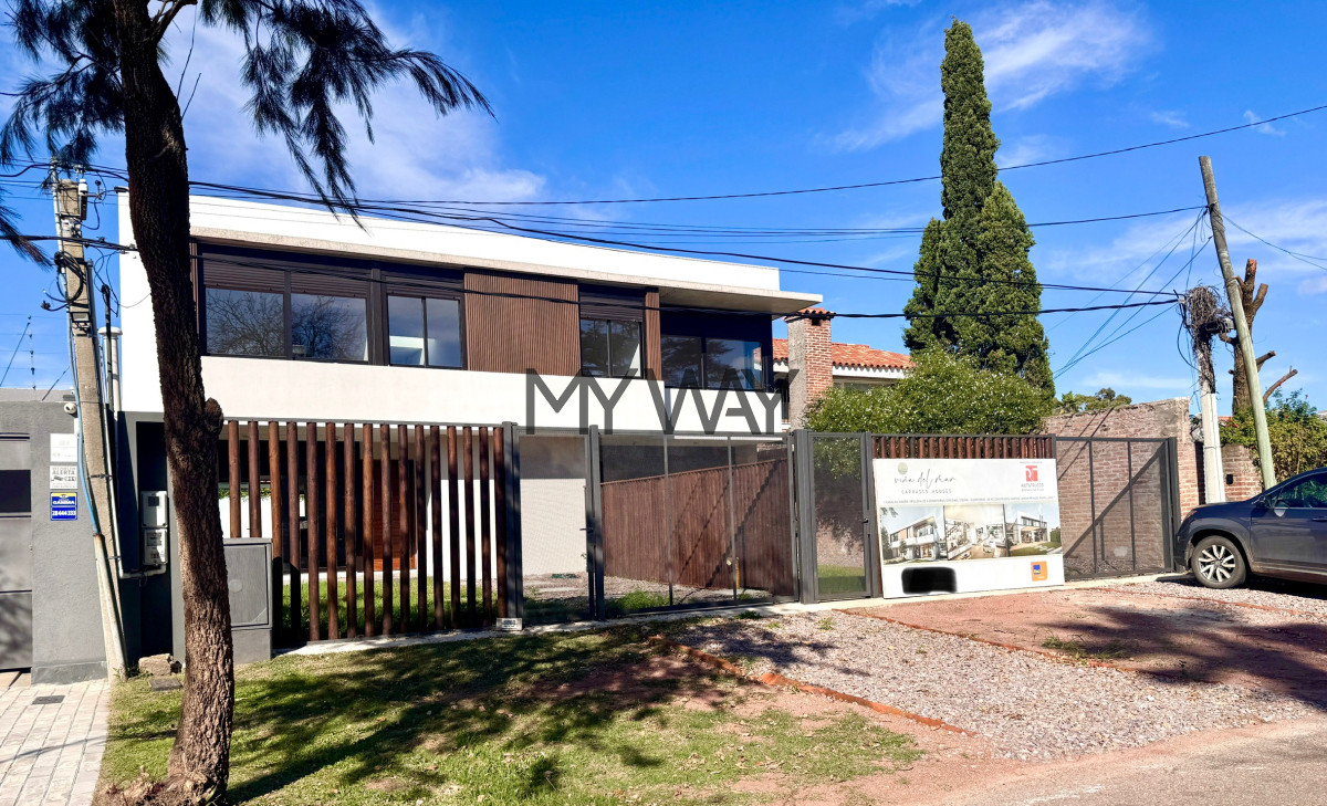Casa ID.367/Casa-PH-3-dormitorios-con-Piscina-Carrasco-Sur - Casa PH 3 dormitorios con Piscina Carrasco Sur