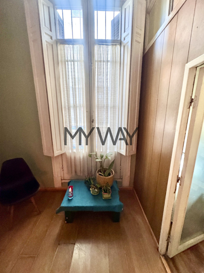 Casa ID.396/Casa,-excelente-punto-Comercial-Barrio-Reus - Casa, excelente punto Comercial Barrio Reus