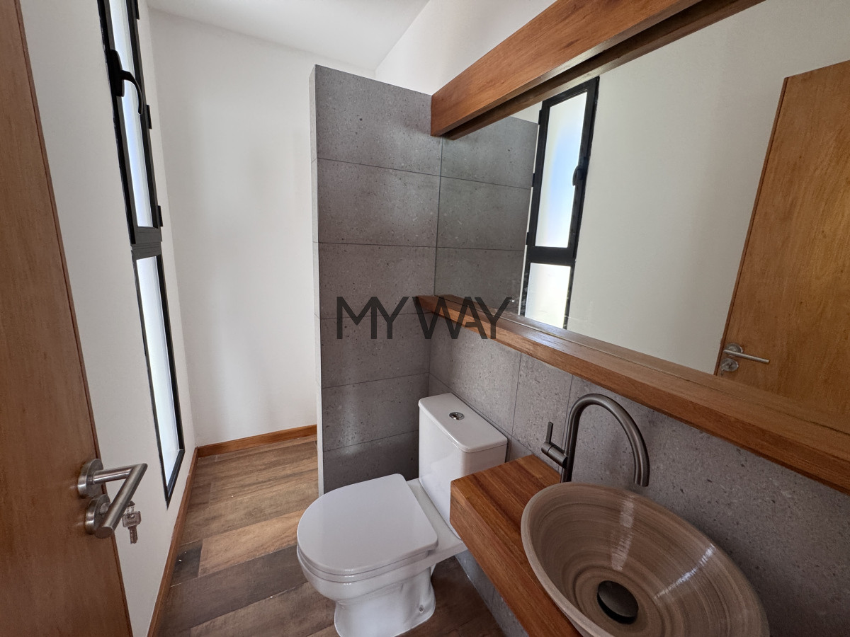 Casa ID.367/Casa-PH-3-dormitorios-con-Piscina-Carrasco-Sur - Casa PH 3 dormitorios con Piscina Carrasco Sur