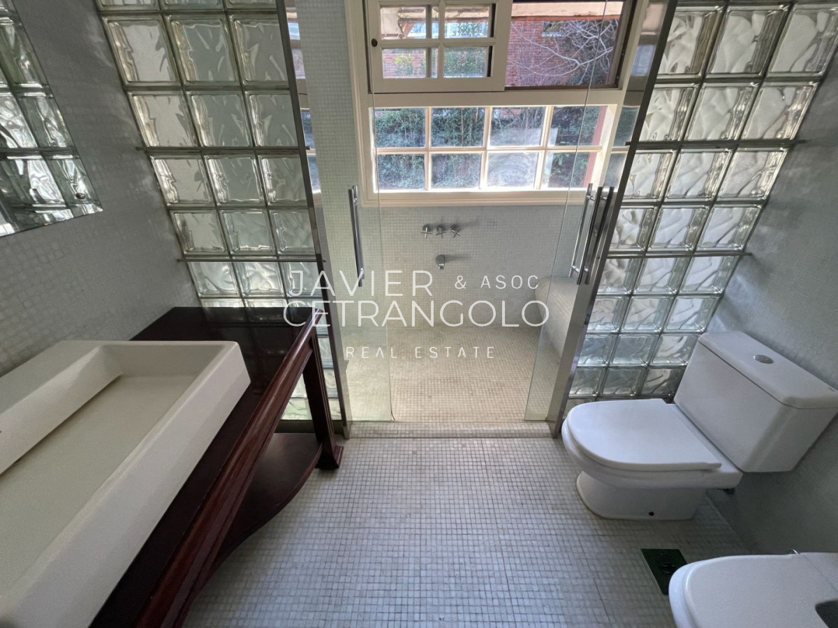 Casa ID.411 - Casa 5 dormitorios Carrasco Sur