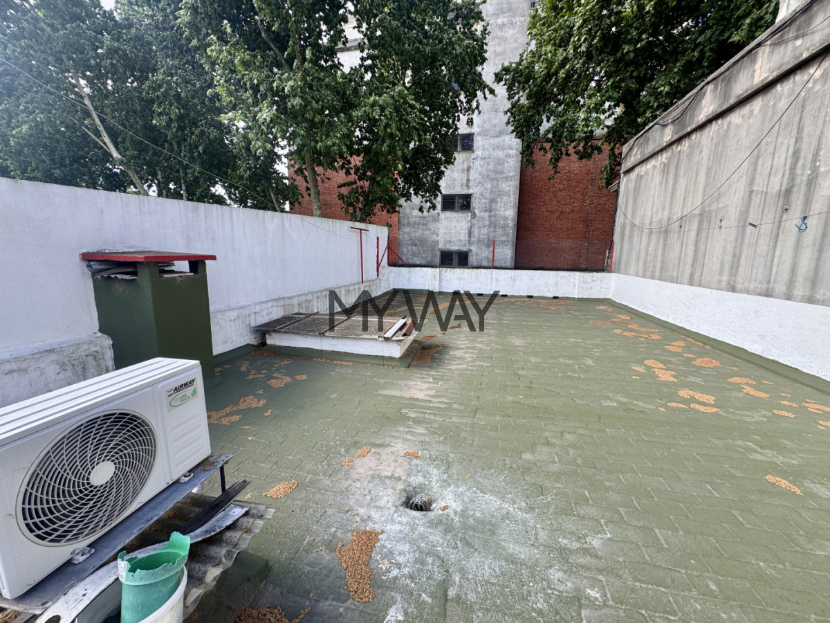 Casa ID.396/Casa,-excelente-punto-Comercial-Barrio-Reus - Casa, excelente punto Comercial Barrio Reus