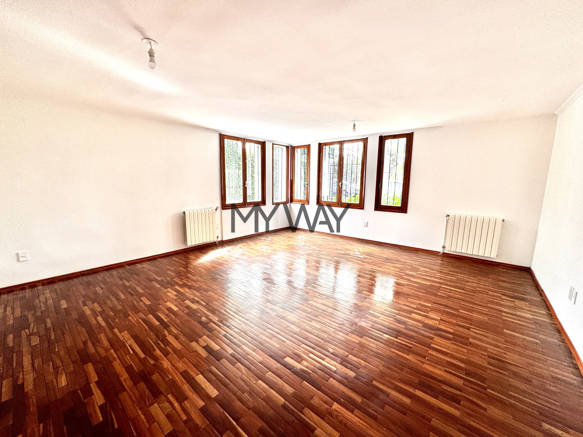 Casa ID.346/Carrasco-casa-4-dormitorios - Carrasco casa 4 dormitorios