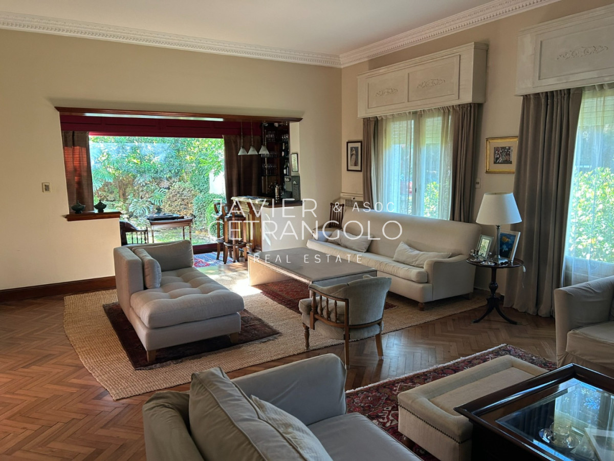 Casa ID.406 - Casa Clasica  5 dormitorios Carrasco Sur