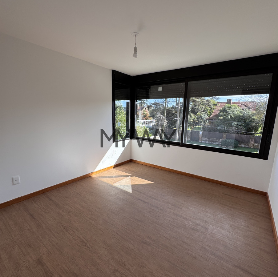 Casa ID.367/Casa-PH-3-dormitorios-con-Piscina-Carrasco-Sur - Casa PH 3 dormitorios con Piscina Carrasco Sur